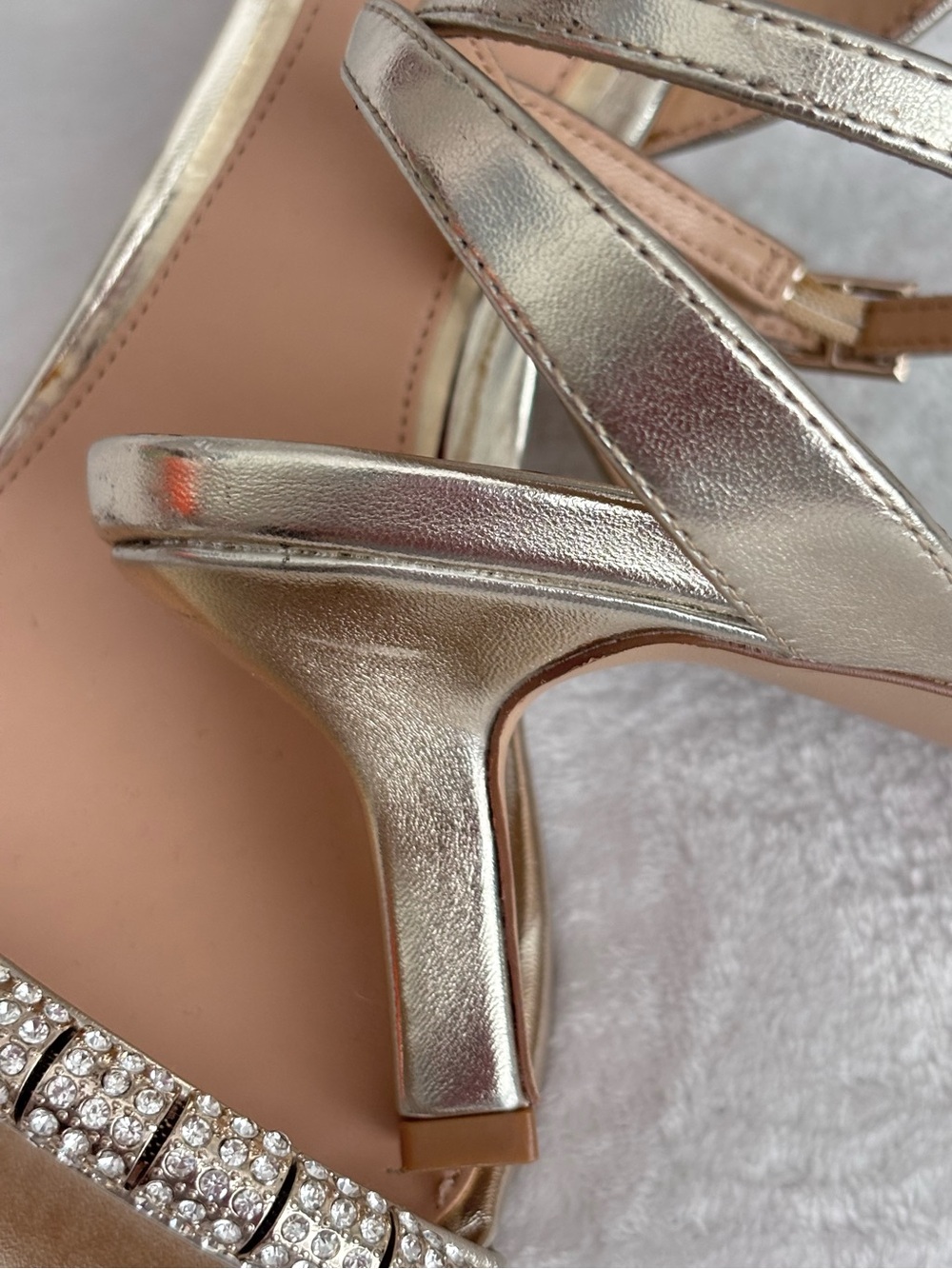 JEWEL BADGLEY MISHKA Charisma Gold Kitten Heel Ankle Strap Sandal--NEW--11 - Picture 7 of 13